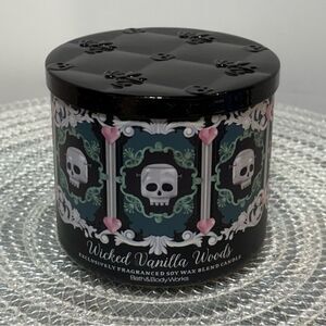 BBW Wicked Vanilla Woods 3 Wick Scented Candle NWT